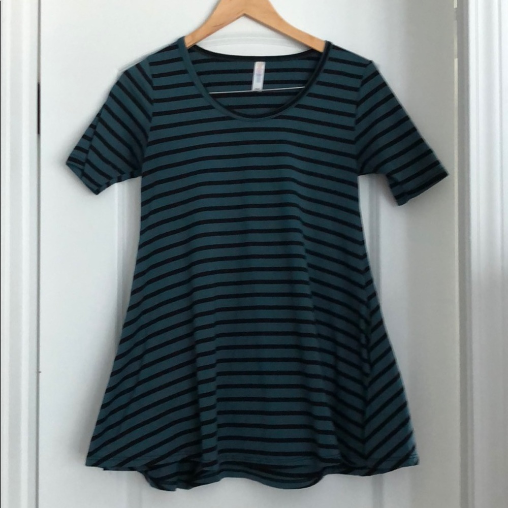 ⭐️LuLaRoe perfect T XXS